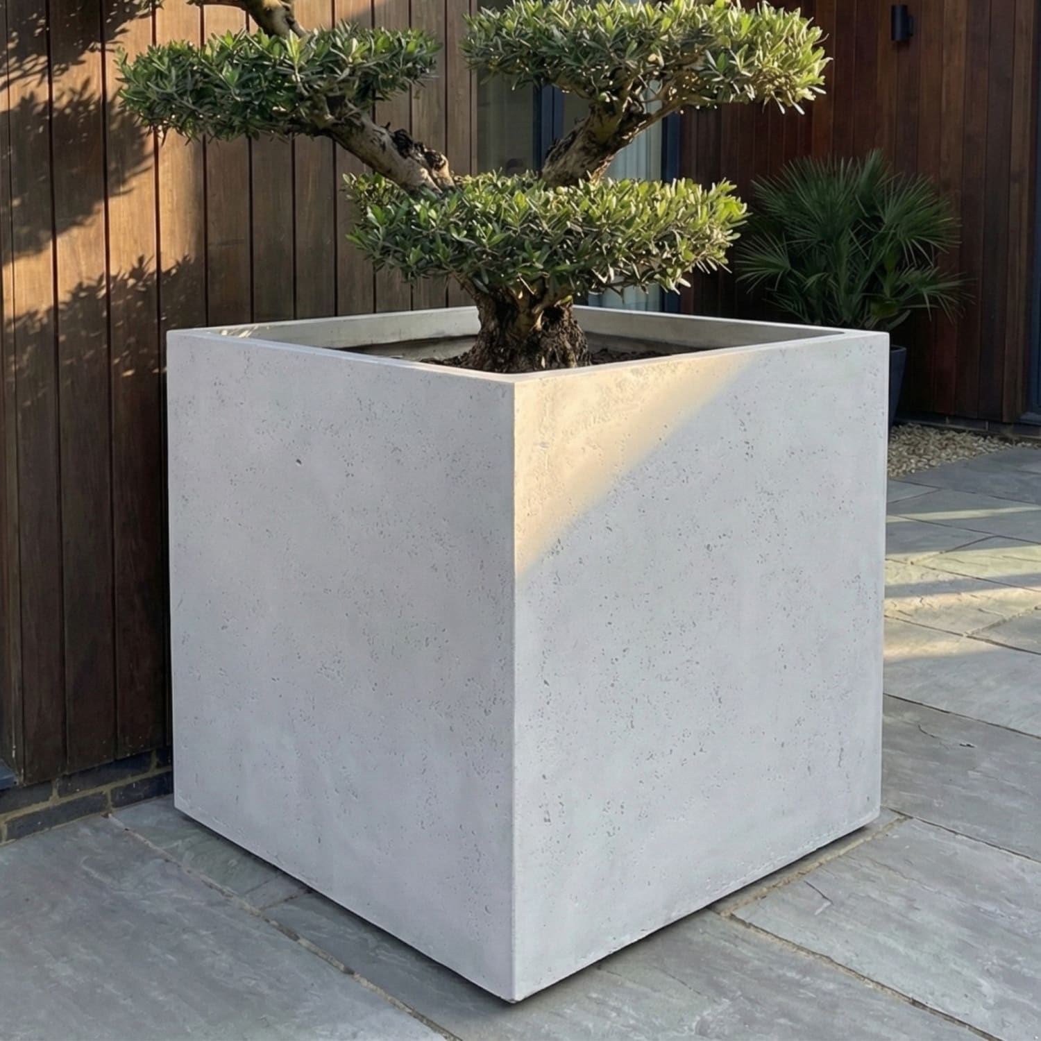 The Cubrosa Square Planter — White Mist Concrete, 100cm XXL